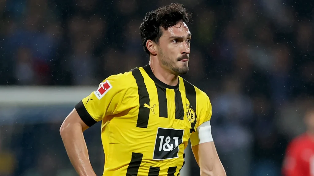 Mats-Hummels-vi-loai-khoi-Euro-2024-khi-buoc-sang-tuoi-35