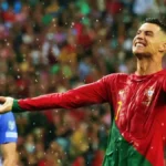 Ronaldo-la-chu-nhan-cua-5-qua-bong-vang-tai-cac-mua-Euro-2024-min_11zon